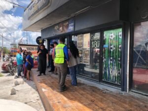 Incendio en plaza comercial de Matamoros consume 6 locales